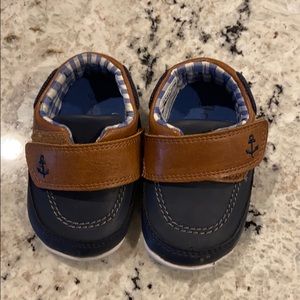 Carters size 3 dress shoes